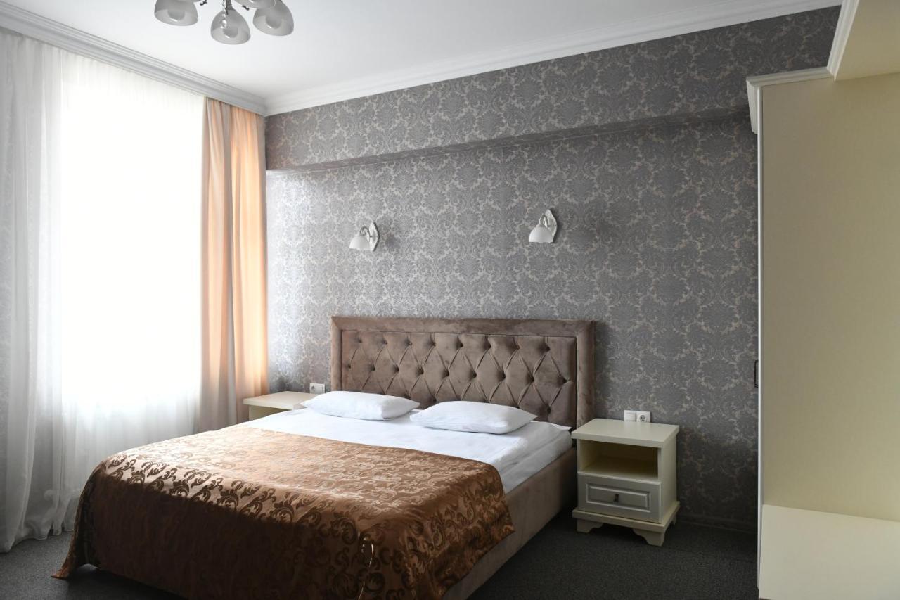 Central Hotel Soroca Exteriör bild